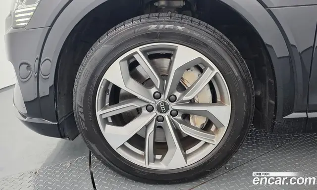 Audi e-tron 2022 0.2 автомат (гидро), миниатюра 4