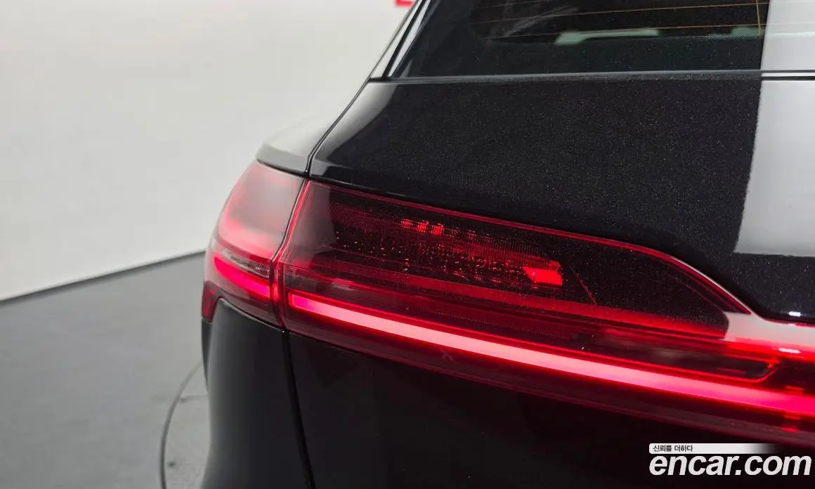 Audi e-tron 2022 0.2 автомат (гидро), фото 8