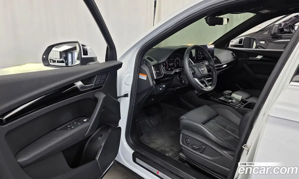 Audi Q5 2022 2.0 автомат (гидро), фото 13