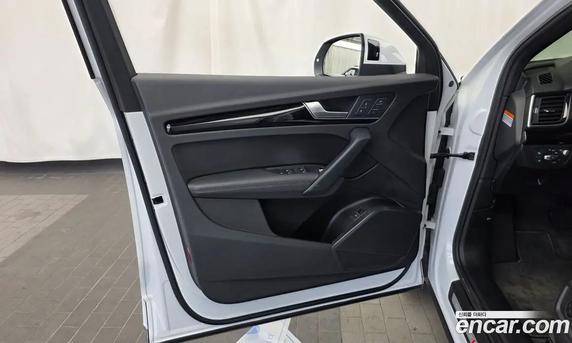 Audi Q5 2022 2.0 автомат (гидро), фото 14
