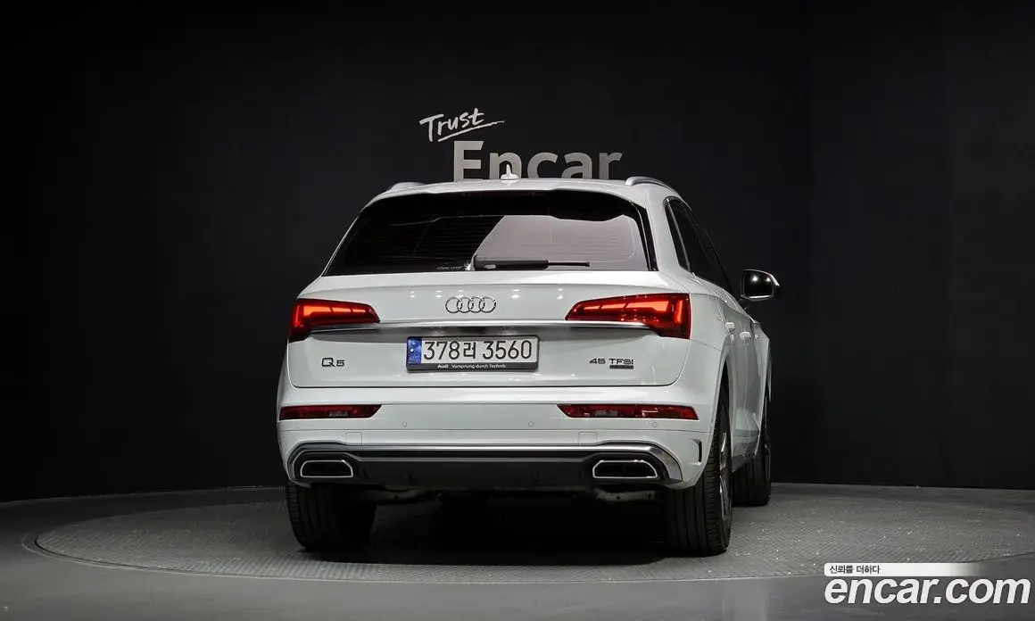 Audi Q5 2022 2.0 автомат (гидро), фото 4