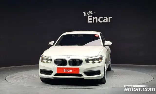 BMW 1 серия 2017 2.0 автомат (гидро), миниатюра 3