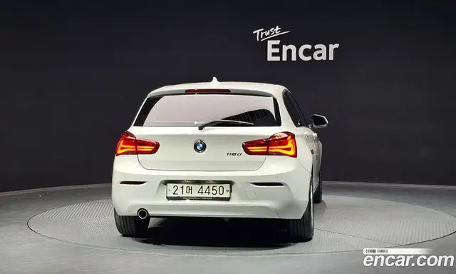 BMW 1 серия 2017 2.0 автомат (гидро), миниатюра 4