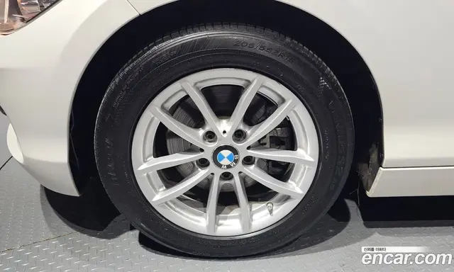 BMW 1 серия 2017 2.0 автомат (гидро), миниатюра 5