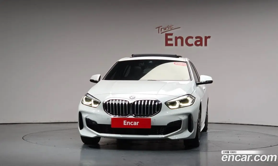 BMW 1 серия 2023 2.0 автомат (гидро), фото 2 BMW 1 серия 2023 2.0 автомат (гидро), фото 2