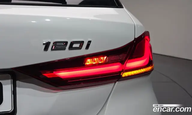 BMW 1 серия 2023 2.0 автомат (гидро), миниатюра 8 BMW 1 серия 2023 2.0 автомат (гидро), миниатюра 8