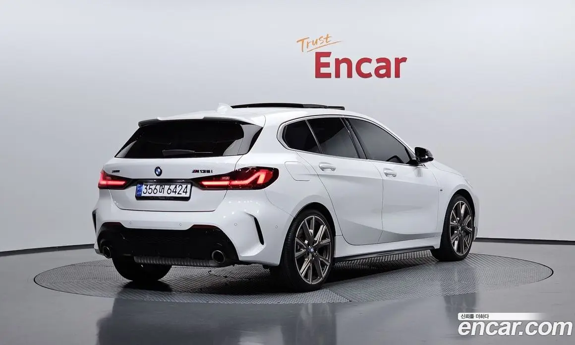 BMW 1 серия 2023 2.0 автомат (гидро), фото 2 BMW 1 серия 2023 2.0 автомат (гидро), фото 2