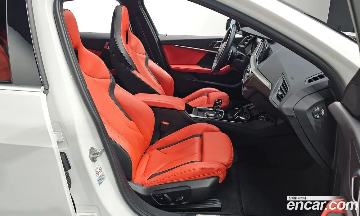 BMW 1 серия 2023 2.0 автомат (гидро), фото 16 BMW 1 серия 2023 2.0 автомат (гидро), фото 16