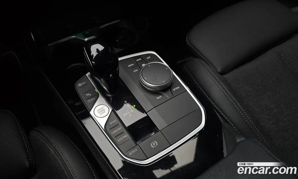 BMW 1 серия 2024 2.0 автомат (гидро), фото 12