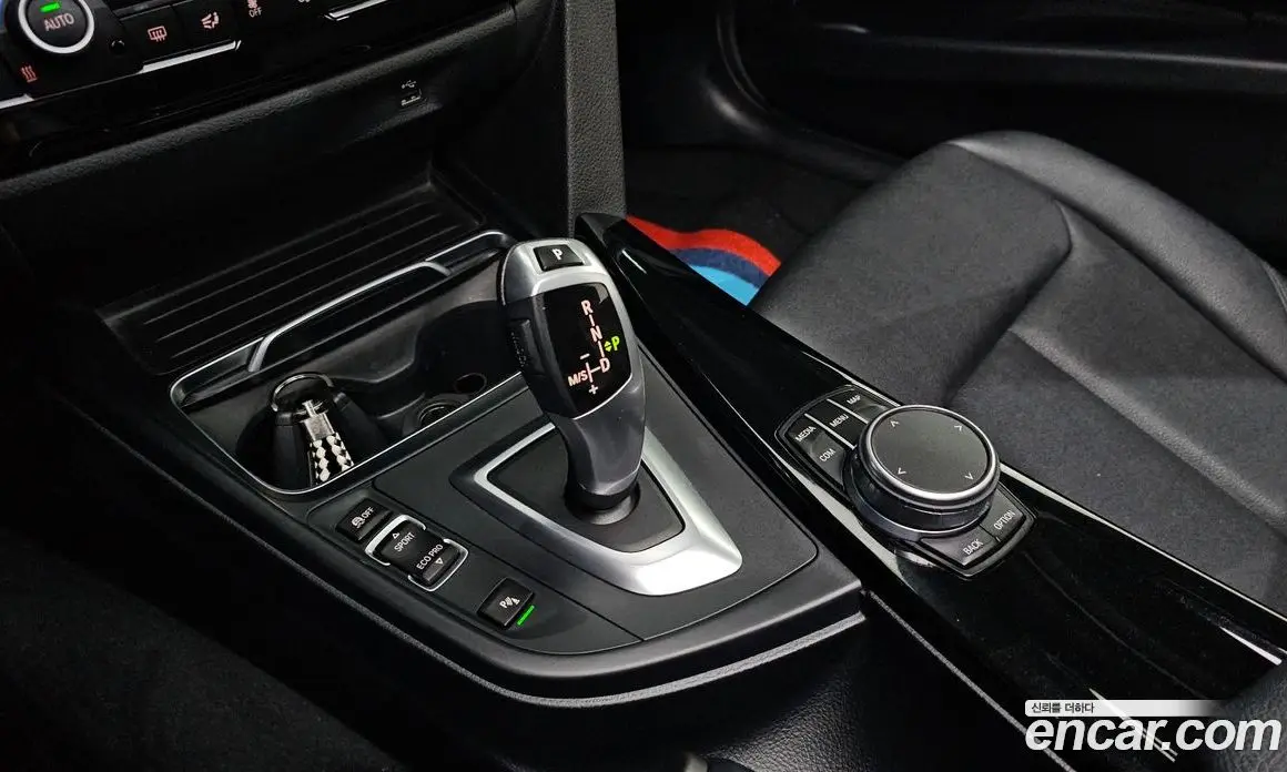 BMW 3 серия 2018 2.0 автомат (гидро), фото 12