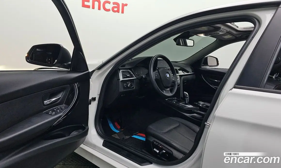 BMW 3 серия 2018 2.0 автомат (гидро), фото 13