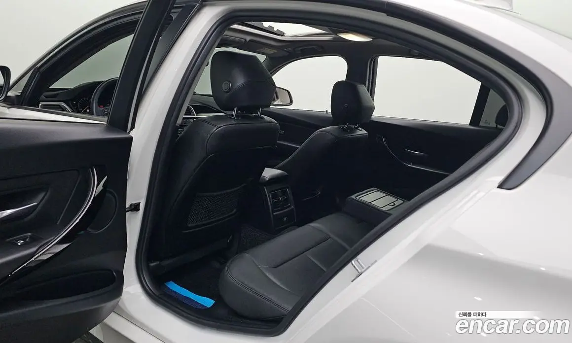 BMW 3 серия 2018 2.0 автомат (гидро), фото 17
