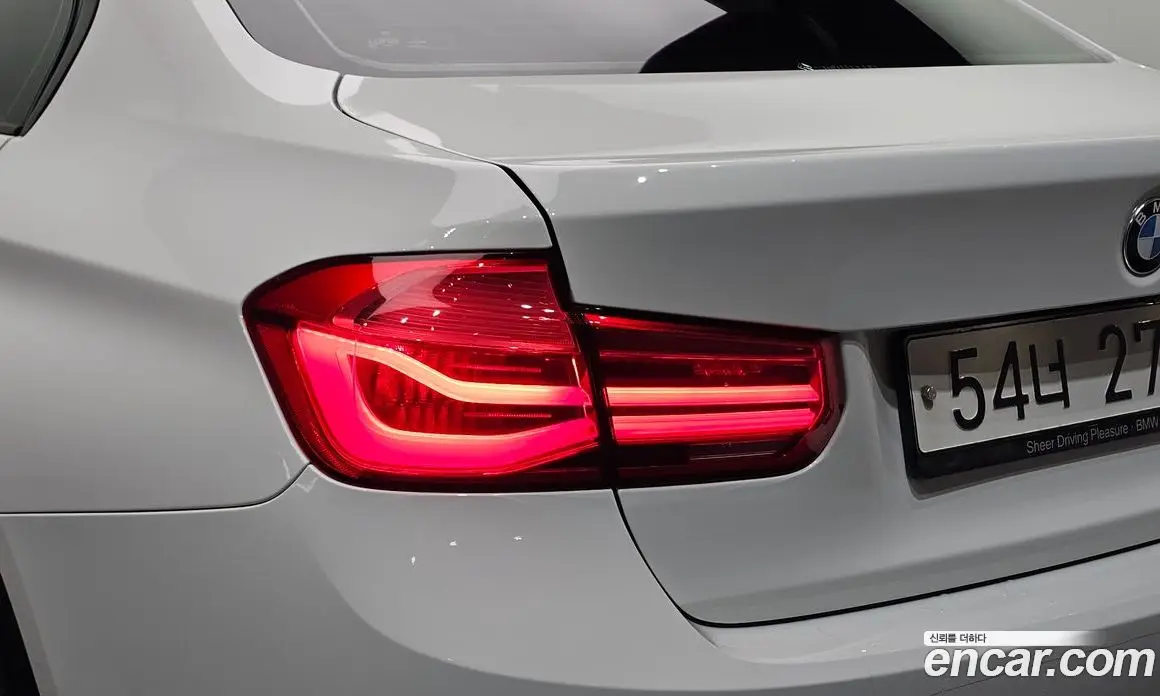 BMW 3 серия 2018 2.0 автомат (гидро), фото 9