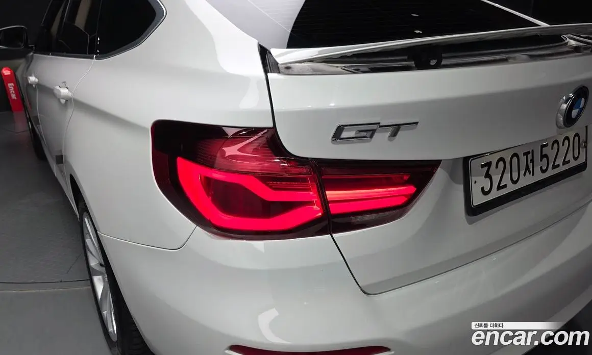 BMW 3 серия 2020 2.0 автомат (гидро), фото 9