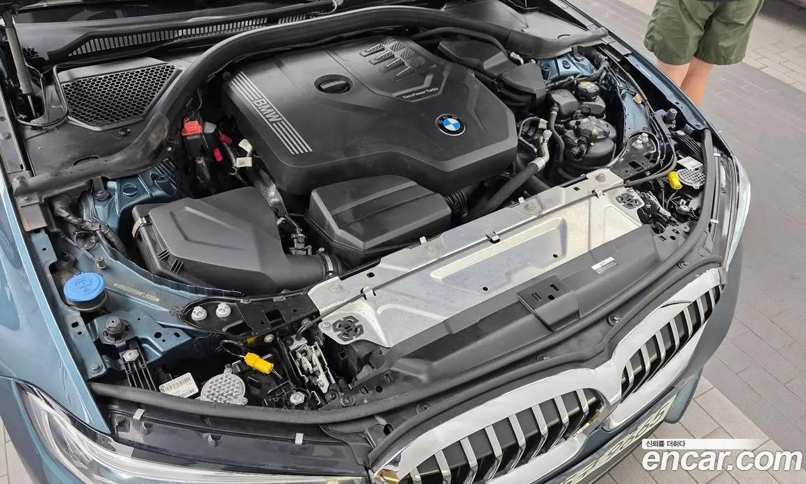 BMW 3 серия 2021 2.0 автомат (гидро), фото 6