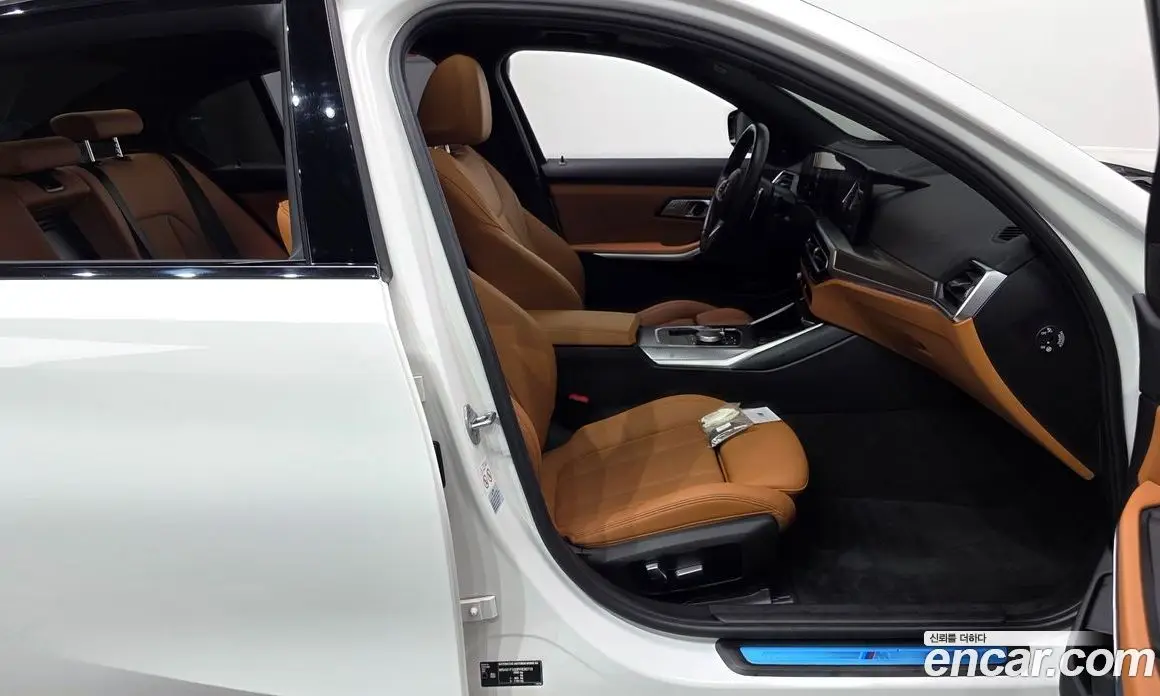 BMW 3 серия 2023 2.0 автомат (гидро), фото 15 BMW 3 серия 2023 2.0 автомат (гидро), фото 15