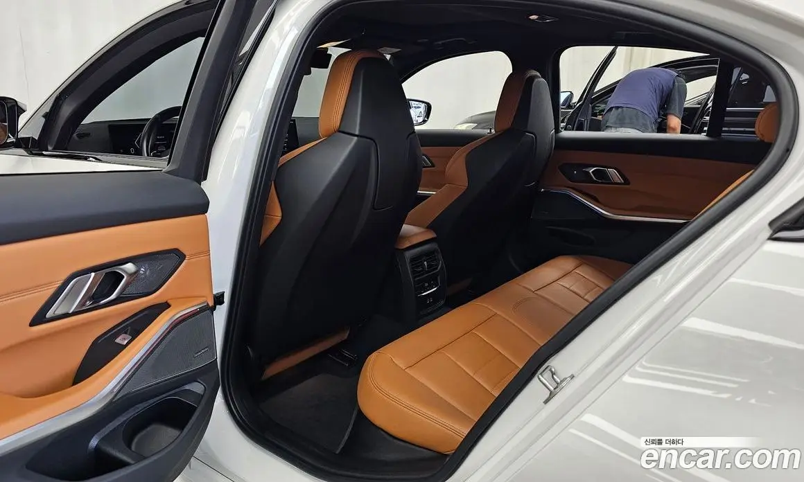 BMW 3 серия 2023 3.0 автомат (гидро), фото 16 BMW 3 серия 2023 3.0 автомат (гидро), фото 16