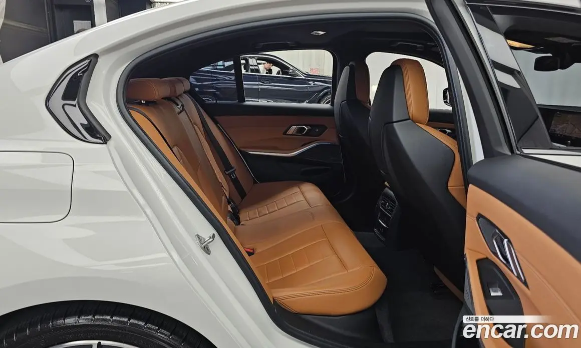 BMW 3 серия 2023 3.0 автомат (гидро), фото 18 BMW 3 серия 2023 3.0 автомат (гидро), фото 18