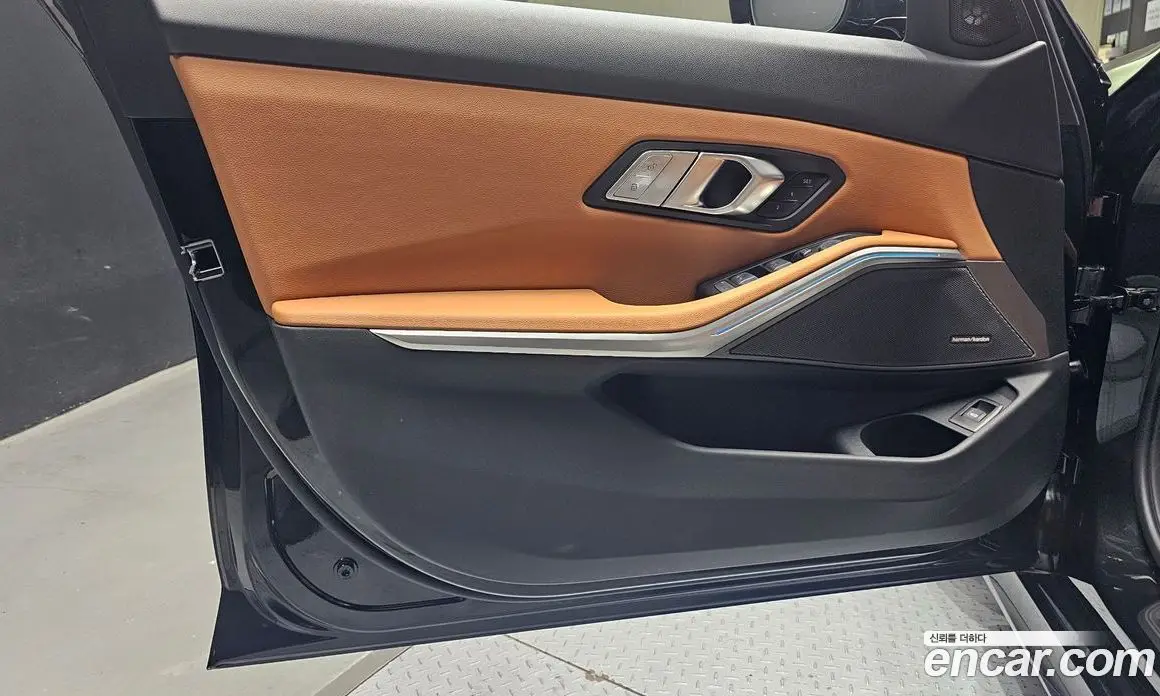 BMW 3 серия 2025 2.0 автомат (гидро), фото 14