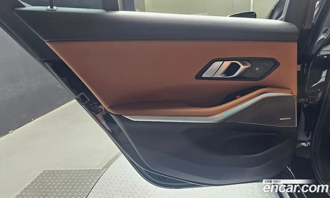 BMW 3 серия 2025 2.0 автомат (гидро), фото 15