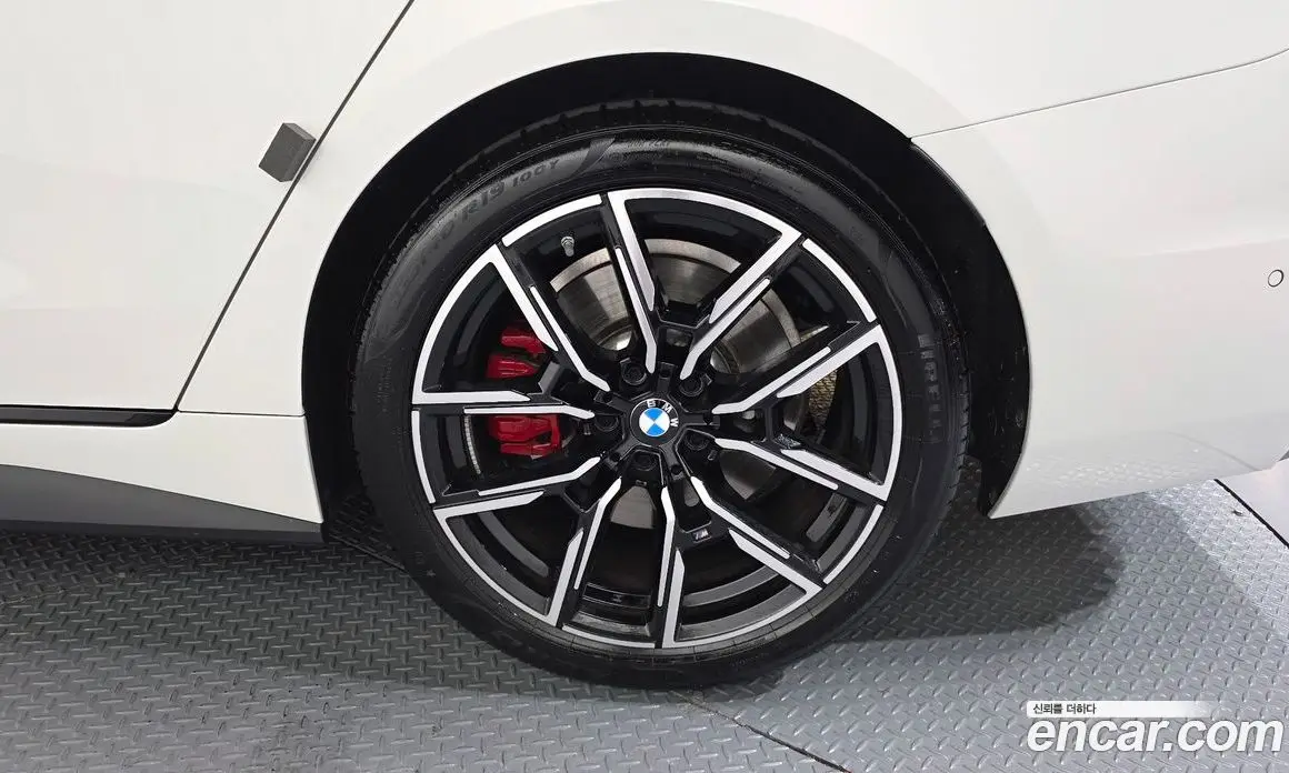 BMW 4 серия 2025 2.0 автомат (гидро), фото 7 BMW 4 серия 2025 2.0 автомат (гидро), фото 7