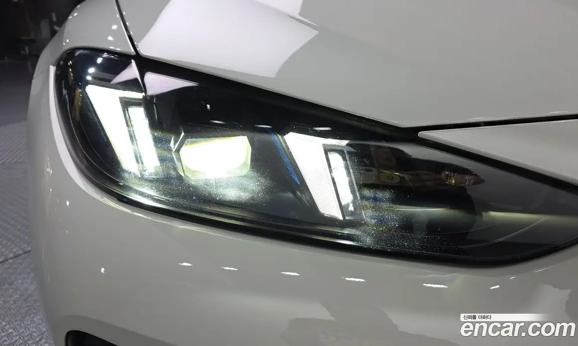 BMW 4 серия 2025 2.0 автомат (гидро), фото 8 BMW 4 серия 2025 2.0 автомат (гидро), фото 8