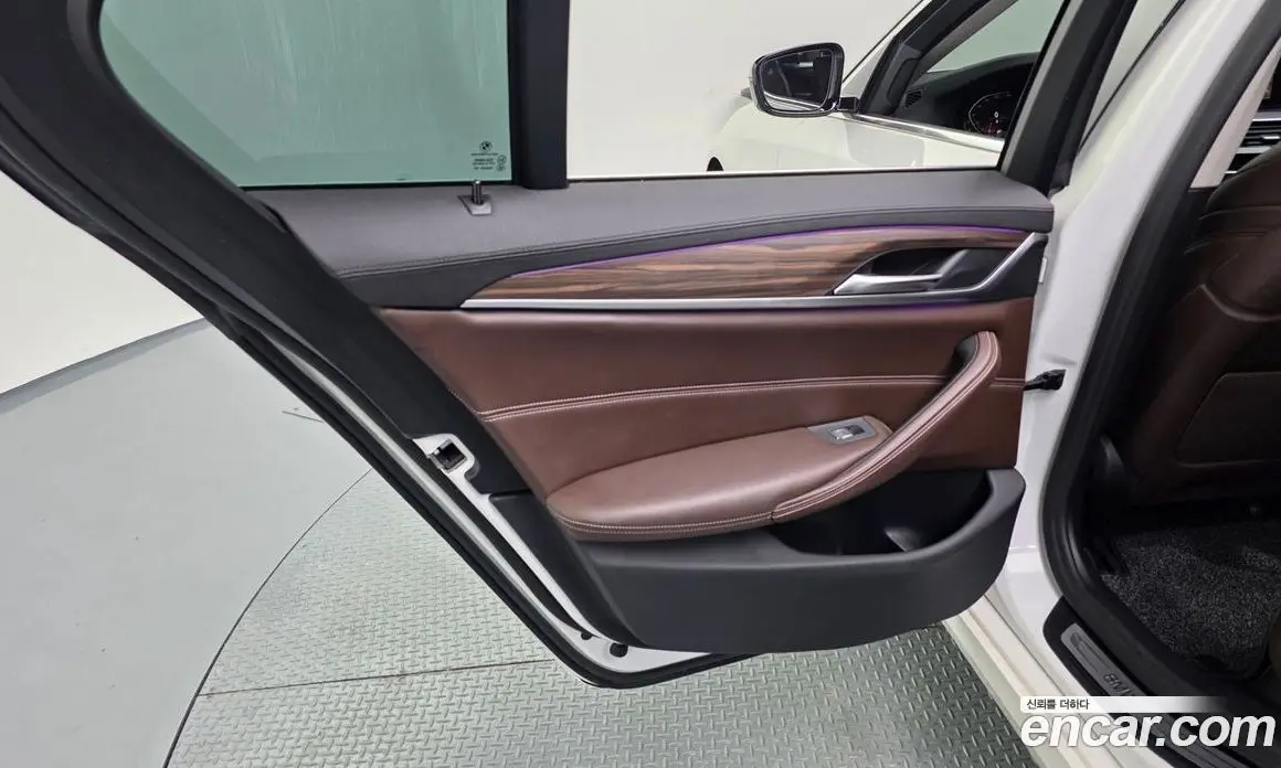 BMW 5 серия 2019 2.0 автомат (гидро), фото 15