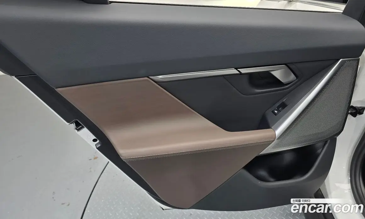 BMW 5 серия 2023 2.0 автомат (гидро), фото 15