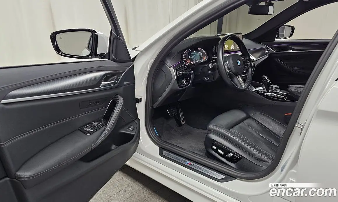 BMW 5 серия 2023 2.0 автомат (гидро), фото 13