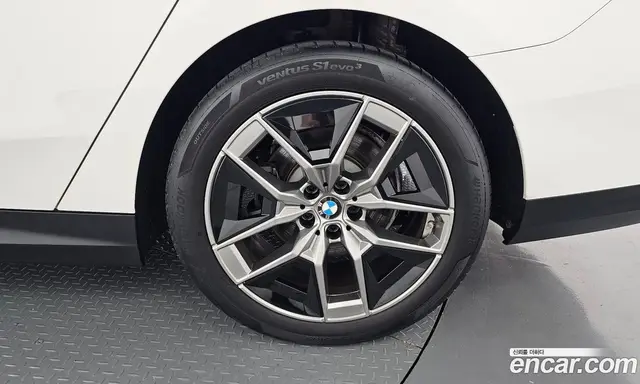 BMW 5 серия 2023 2.0 автомат (гидро), миниатюра 6