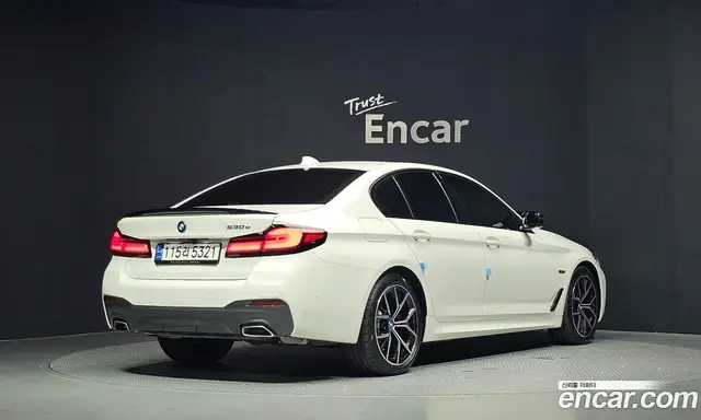 BMW 5 серия 2023 2.0 автомат (гидро), миниатюра 2