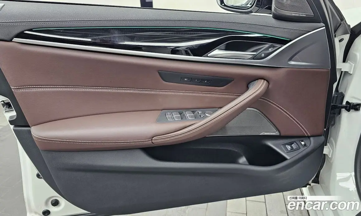 BMW 5 серия 2023 2.0 автомат (гидро), фото 14