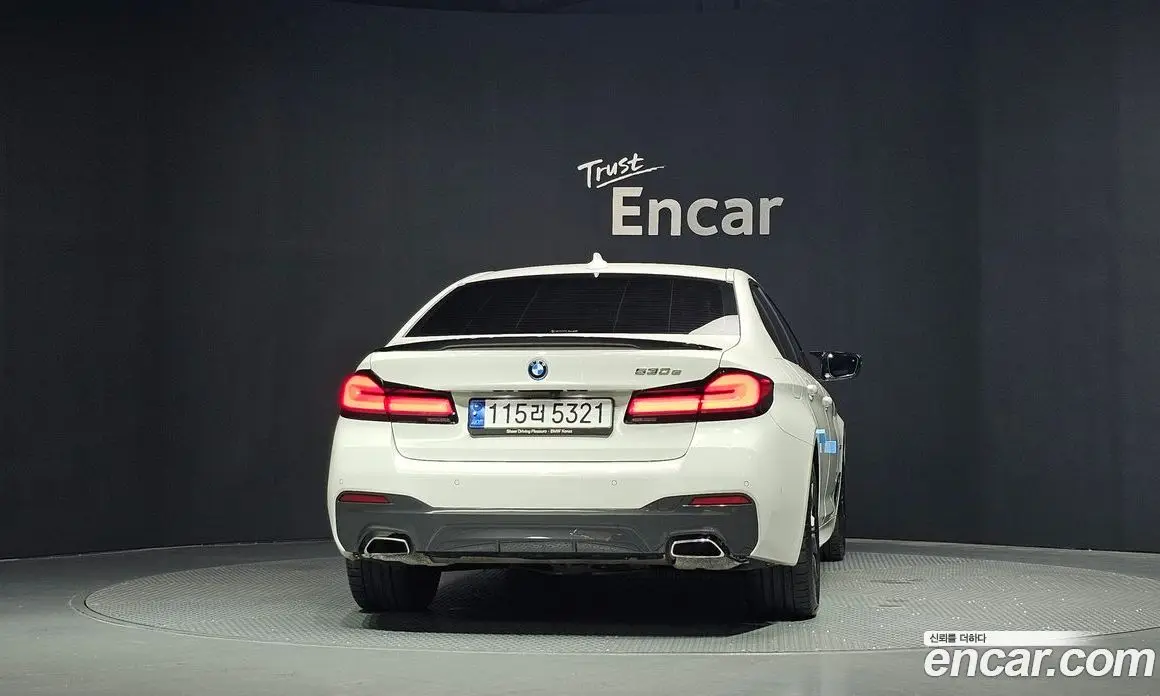 BMW 5 серия 2023 2.0 автомат (гидро), фото 4