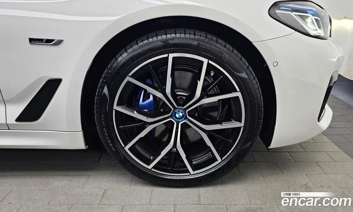 BMW 5 серия 2023 2.0 автомат (гидро), фото 7