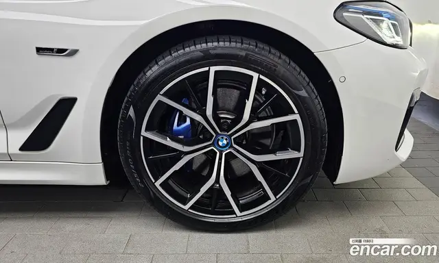 BMW 5 серия 2023 2.0 автомат (гидро), миниатюра 7