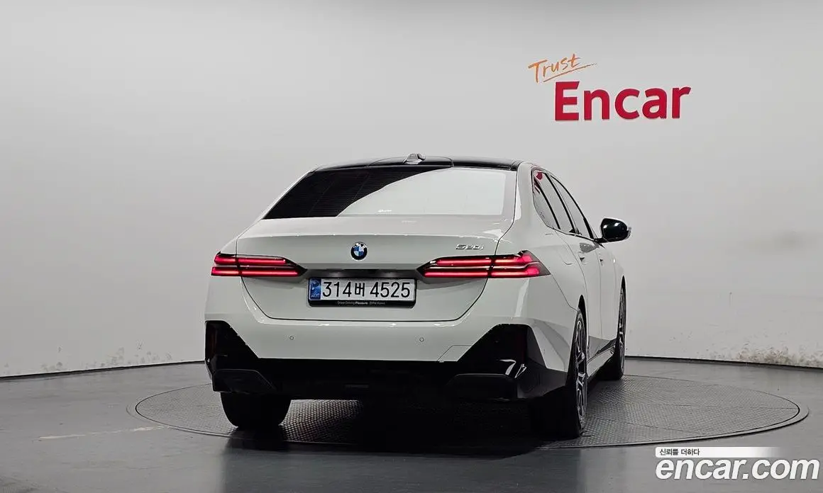 BMW 5 серия 2024 2.0 автомат (гидро), фото 3 BMW 5 серия 2024 2.0 автомат (гидро), фото 3