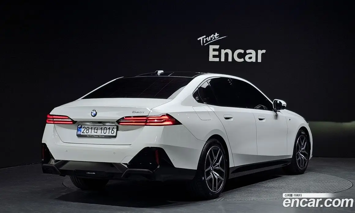 BMW 5 серия 2025 2.0 автомат (гидро), фото 1 BMW 5 серия 2025 2.0 автомат (гидро), фото 1