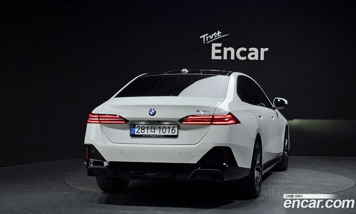 BMW 5 серия 2025 2.0 автомат (гидро), фото 3 BMW 5 серия 2025 2.0 автомат (гидро), фото 3