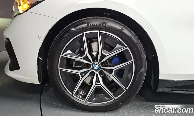 BMW 5 серия 2025 2.0 автомат (гидро), миниатюра 4 BMW 5 серия 2025 2.0 автомат (гидро), миниатюра 4