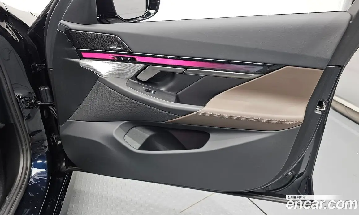 BMW 5 серия 2025 2.0 автомат (гидро), фото 14
