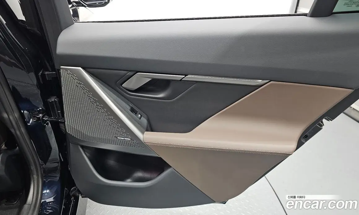 BMW 5 серия 2025 2.0 автомат (гидро), фото 15