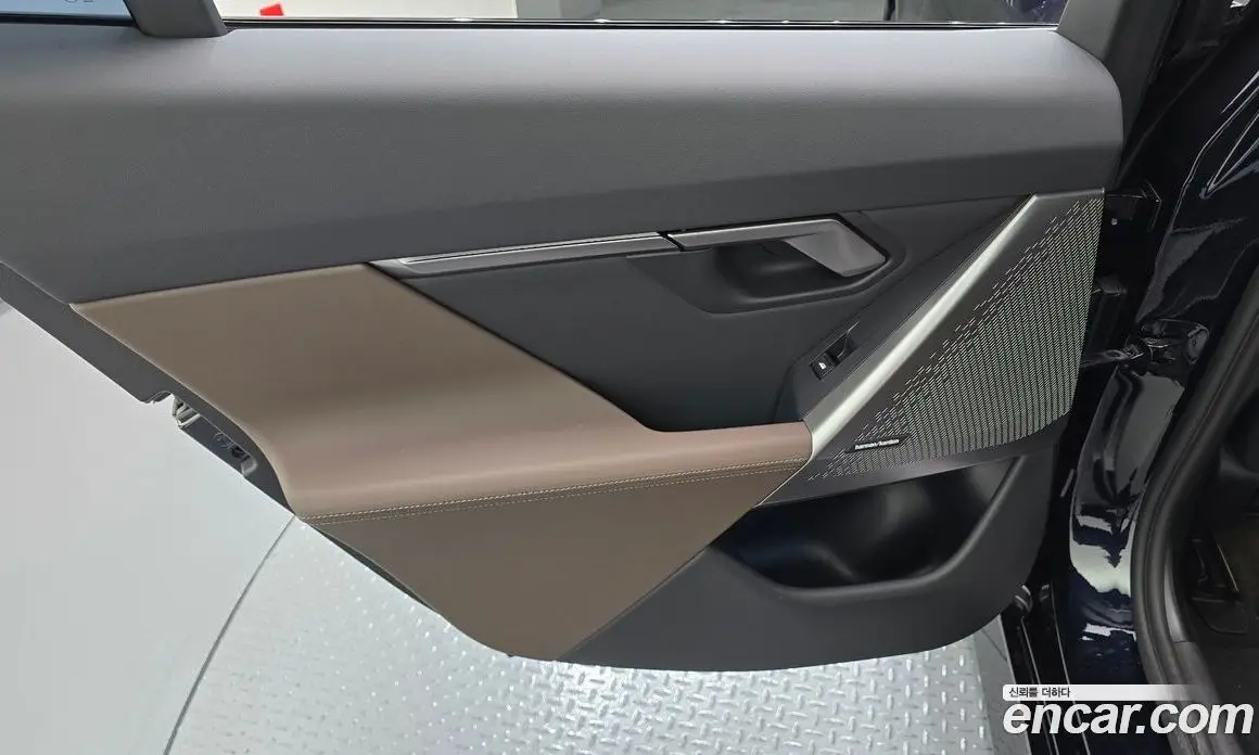 BMW 5 серия 2025 2.0 автомат (гидро), фото 15
