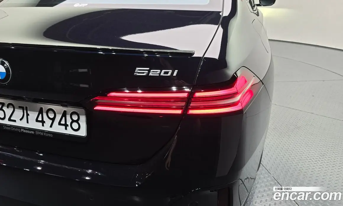 BMW 5 серия 2025 2.0 автомат (гидро), фото 9