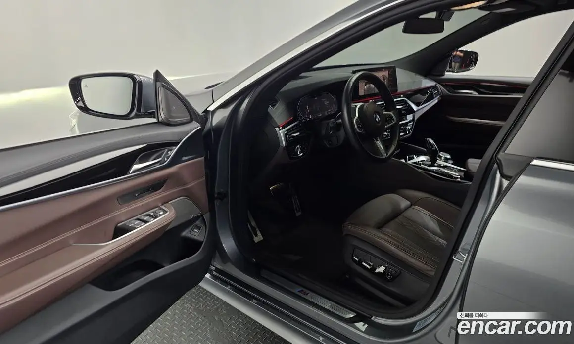 BMW 6 серия 2023 3.0 автомат (гидро), фото 13