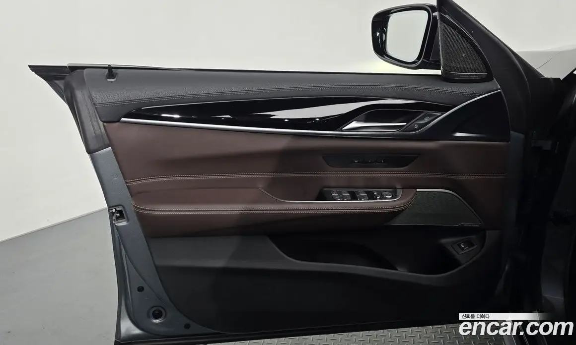 BMW 6 серия 2023 3.0 автомат (гидро), фото 14