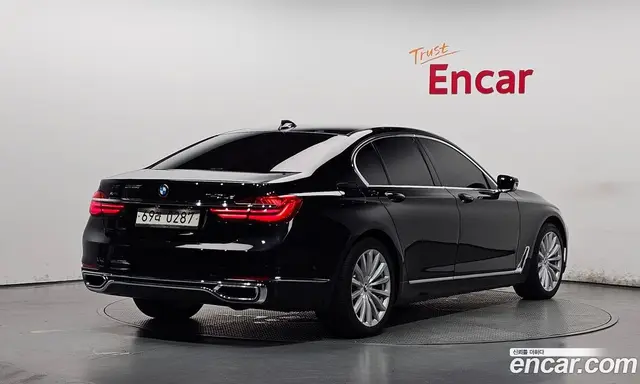 BMW 7 серия, 2015, 97 278 км