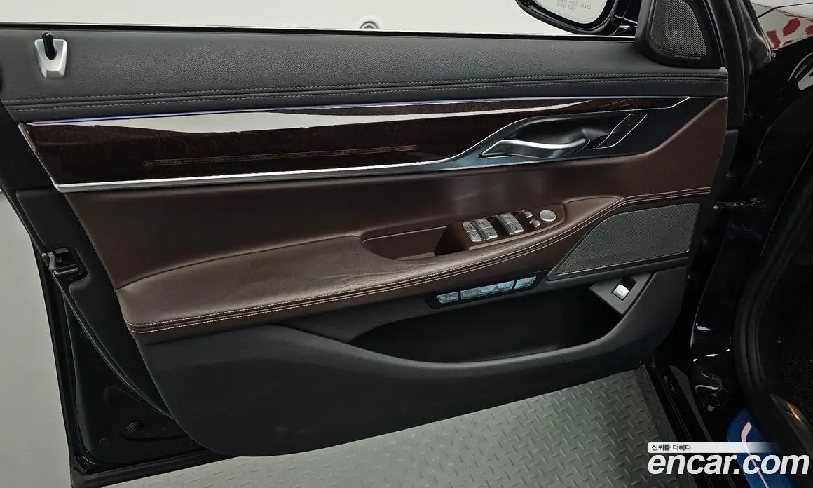 BMW 7 серия 2015 3.0 автомат (гидро), фото 13
