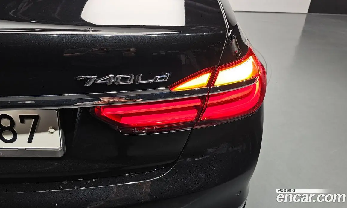 BMW 7 серия 2015 3.0 автомат (гидро), фото 8
