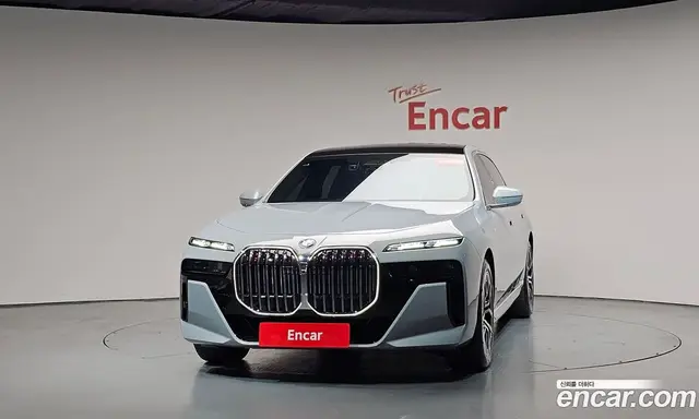 BMW 7 серия 2023 3.0 автомат (гидро), миниатюра 2