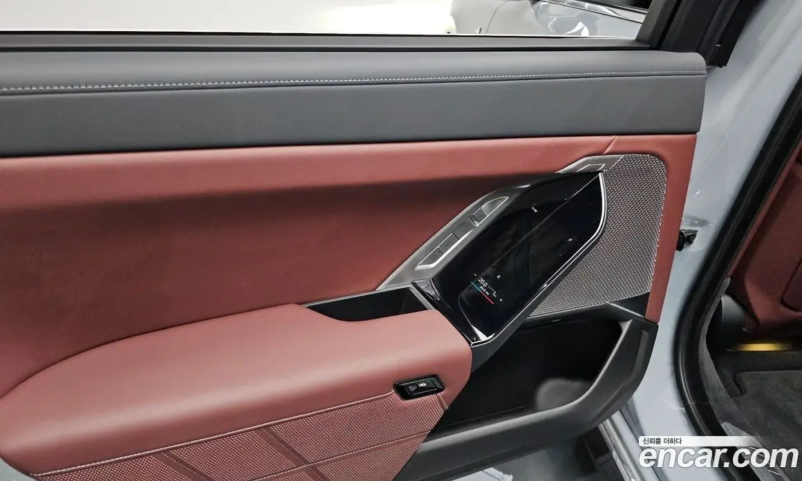 BMW 7 серия 2023 3.0 автомат (гидро), фото 14